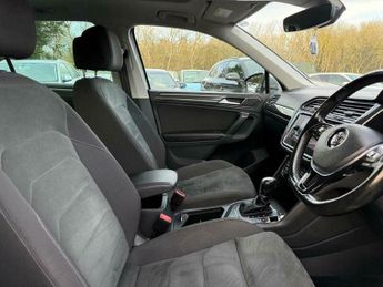 Volkswagen Tiguan 2.0 TDI SEL DSG 4Motion Euro 6 (s/s) 5dr