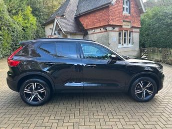 Volvo XC40 T3 R-DESIGN