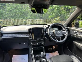 Volvo XC40 T3 R-DESIGN