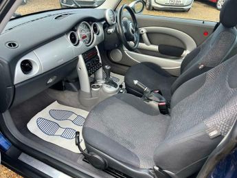 MINI Hatch 1.6 Cooper CVT Euro 3 3dr