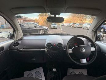 Volkswagen Beetle 1.6 Luna Euro 4 3dr