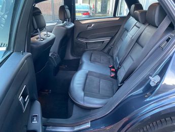 Mercedes E Class E220 BLUETEC AMG LINE