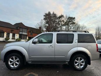 Nissan Pathfinder 2.5 dCi Aventura 5dr