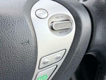 Nissan Leaf 24kWh Tekna Auto 5dr