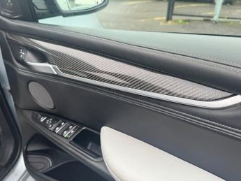 BMW X5 4.4 BiTurbo V8 SUV 5dr Petrol Auto xDrive Euro 6 (s/s) (575 bhp)