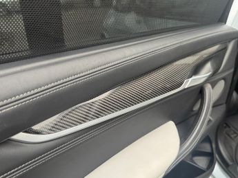 BMW X5 4.4 BiTurbo V8 SUV 5dr Petrol Auto xDrive Euro 6 (s/s) (575 bhp)