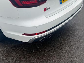 Audi S4 Avant 3.0 TFSI V6 Estate 5dr Petrol Tiptronic quattro Euro 6 (s/s) (35