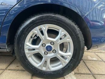 Ford B-Max 1.6 Zetec Powershift Euro 5 5dr