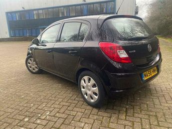 Vauxhall Corsa 1.4i 16v Club 5dr