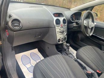 Vauxhall Corsa 1.4i 16v Club 5dr