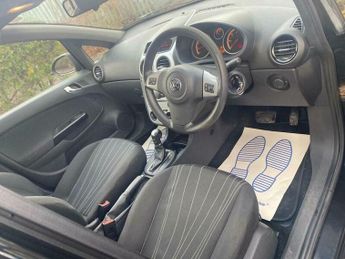 Vauxhall Corsa 1.4i 16v Club 5dr