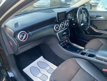 Mercedes-Benz A Class 1.5 A180 CDI SE 7G-DCT Euro 5 (s/s) 5dr