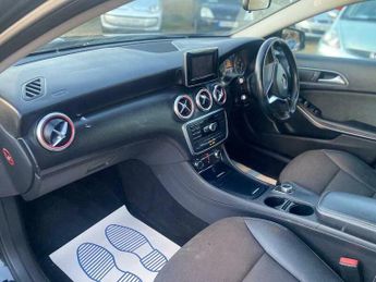Mercedes-Benz A Class 1.5 A180 CDI SE 7G-DCT Euro 5 (s/s) 5dr
