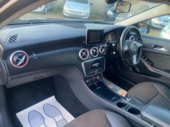 Mercedes-Benz A Class 1.5 A180 CDI SE 7G-DCT Euro 5 (s/s) 5dr