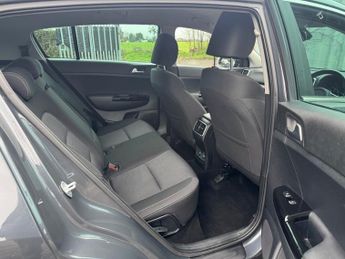 Kia Sportage 1.6 CRDi MHEV 2 SUV 5dr Diesel Hybrid DCT Euro 6 (s/s) (134 bhp)