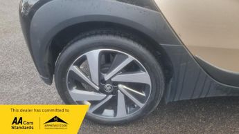 Toyota AYGO 1.0 VVT-i Edge Hatchback 5dr Petrol x-shift Euro 6 (s/s) (72 ps)