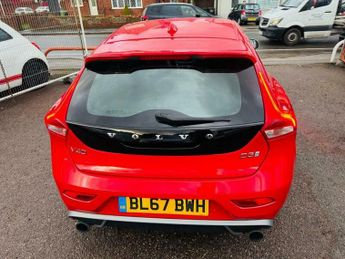 Volvo V40 2.0 D3 R-Design Nav Plus Euro 6 (s/s) 5dr