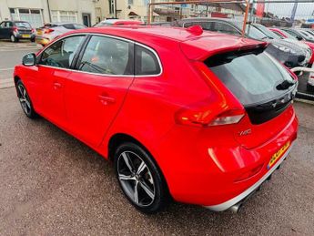 Volvo V40 2.0 D3 R-Design Nav Plus Euro 6 (s/s) 5dr