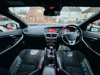 Volvo V40 2.0 D3 R-Design Nav Plus Euro 6 (s/s) 5dr
