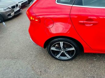 Volvo V40 2.0 D3 R-Design Nav Plus Euro 6 (s/s) 5dr