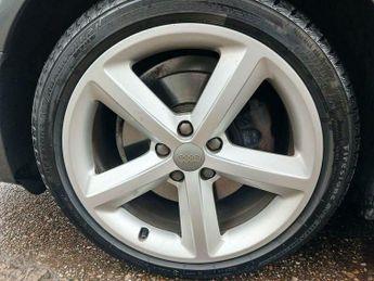 Audi A4 Avant 2.0 TDI S line Multitronic Euro 5 (s/s) 5dr