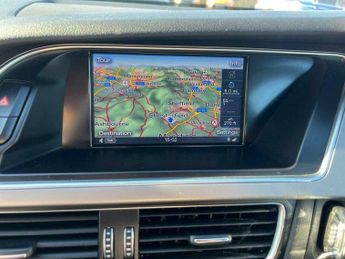 Audi A4 Avant 2.0 TDI S line Multitronic Euro 5 (s/s) 5dr