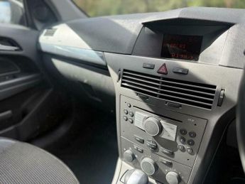 Vauxhall Astra 1.8i 16v Design 5dr
