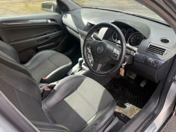 Vauxhall Astra 1.8i 16v Design 5dr