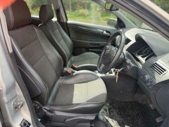 Vauxhall Astra 1.8i 16v Design 5dr