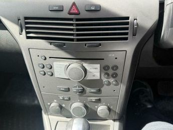 Vauxhall Astra 1.8i 16v Design 5dr