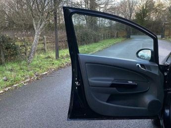 Vauxhall Corsa 1.4i 16v Design 5dr (a/c)