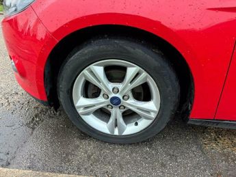 Ford Focus 1.6 Zetec Powershift Euro 5 5dr