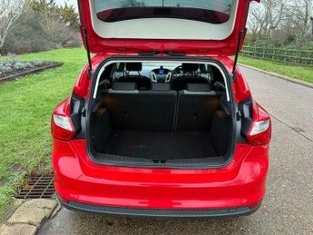 Ford Focus 1.6 Zetec Powershift Euro 5 5dr