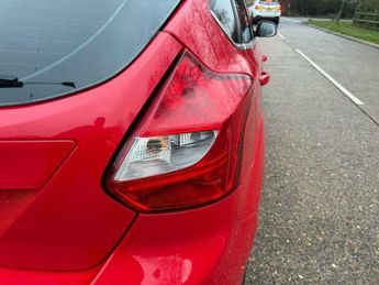 Ford Focus 1.6 Zetec Powershift Euro 5 5dr