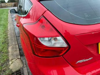 Ford Focus 1.6 Zetec Powershift Euro 5 5dr