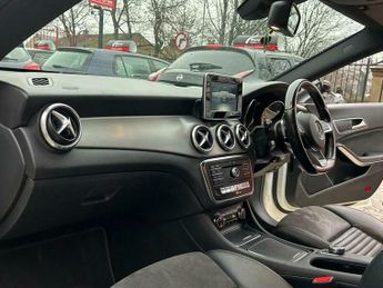 Mercedes-Benz CLA 2.1 CLA200d AMG Line Coupe 7G-DCT Euro 6 (s/s) 4dr