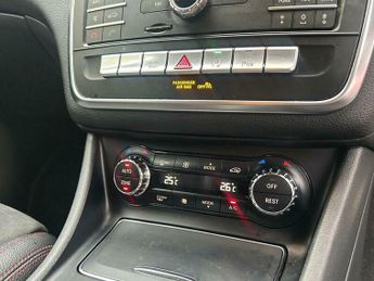 Mercedes-Benz CLA 2.1 CLA200d AMG Line Coupe 7G-DCT Euro 6 (s/s) 4dr