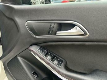 Mercedes-Benz CLA 2.1 CLA200d AMG Line Coupe 7G-DCT Euro 6 (s/s) 4dr