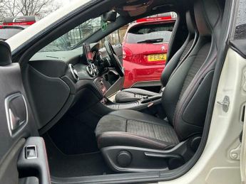 Mercedes-Benz CLA 2.1 CLA200d AMG Line Coupe 7G-DCT Euro 6 (s/s) 4dr