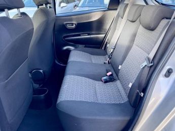 Toyota Yaris VVT-I ICON PLUS