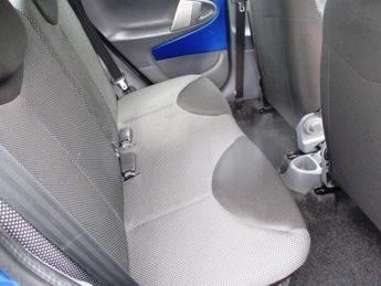 Toyota AYGO VVT-I BLUE AUTOMATIC