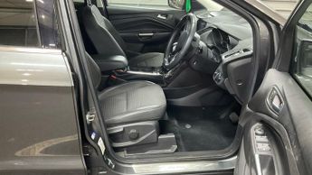 Ford Kuga 1.5 TDCi Titanium SUV 5dr Diesel Powershift Euro 6 (s/s) (120 ps