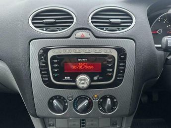 Ford Focus 1.6 Titanium 5dr