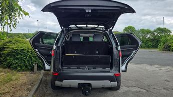 Land Rover Discovery 3.0 SD V6 HSE Auto 4WD Euro 6 (s/s) 5dr