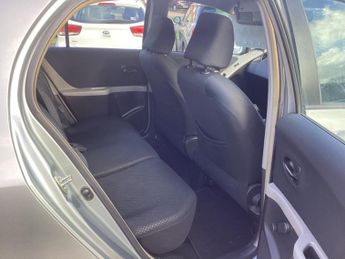 Toyota Yaris 1.33 Dual VVT-i TR Hatchback 5dr Petrol MultiMode Euro 4 (s/s) (