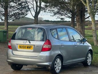 Honda Jazz 1.4 i-DSI SE CVT-7 5dr