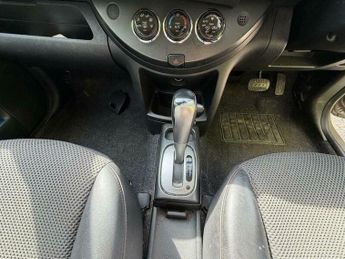 Nissan Note 1.6 16V Tekna Auto Euro 4 5dr