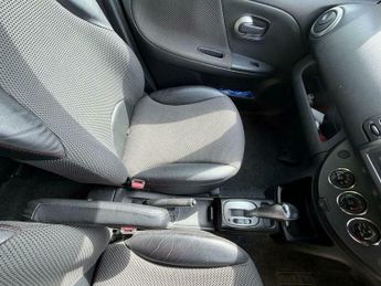 Nissan Note 1.6 16V Tekna Auto Euro 4 5dr