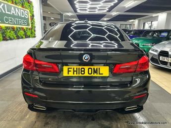 BMW 5 SERIES 520d M SPORT [9X SERVICES, SAT NAV, LEATHER & HEATED SEATS]
