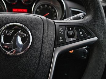 Vauxhall Astra 1.6 CDTi ecoFLEX Design Hatchback 5dr Diesel Manual Euro 6 (s/s)